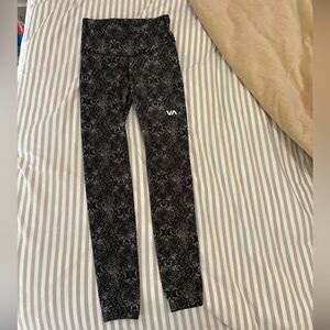 RVCA Women’s Patterned Leggings!